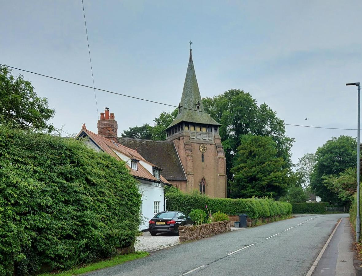 Saughall Mill Farm Cottage Chester Exterior photo